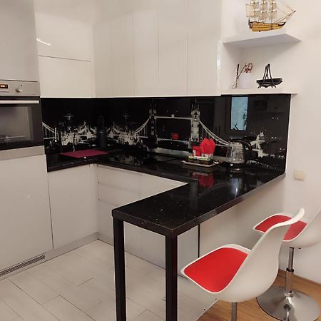 London Apartment, Odessa Bagian luar foto