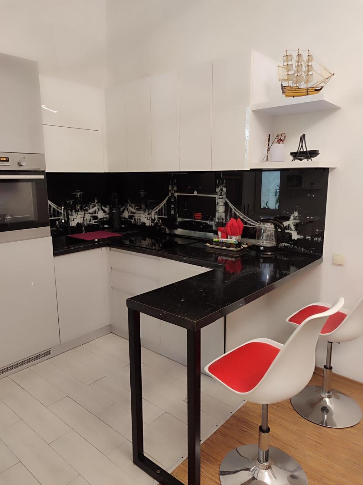London Apartment, Odessa Bagian luar foto